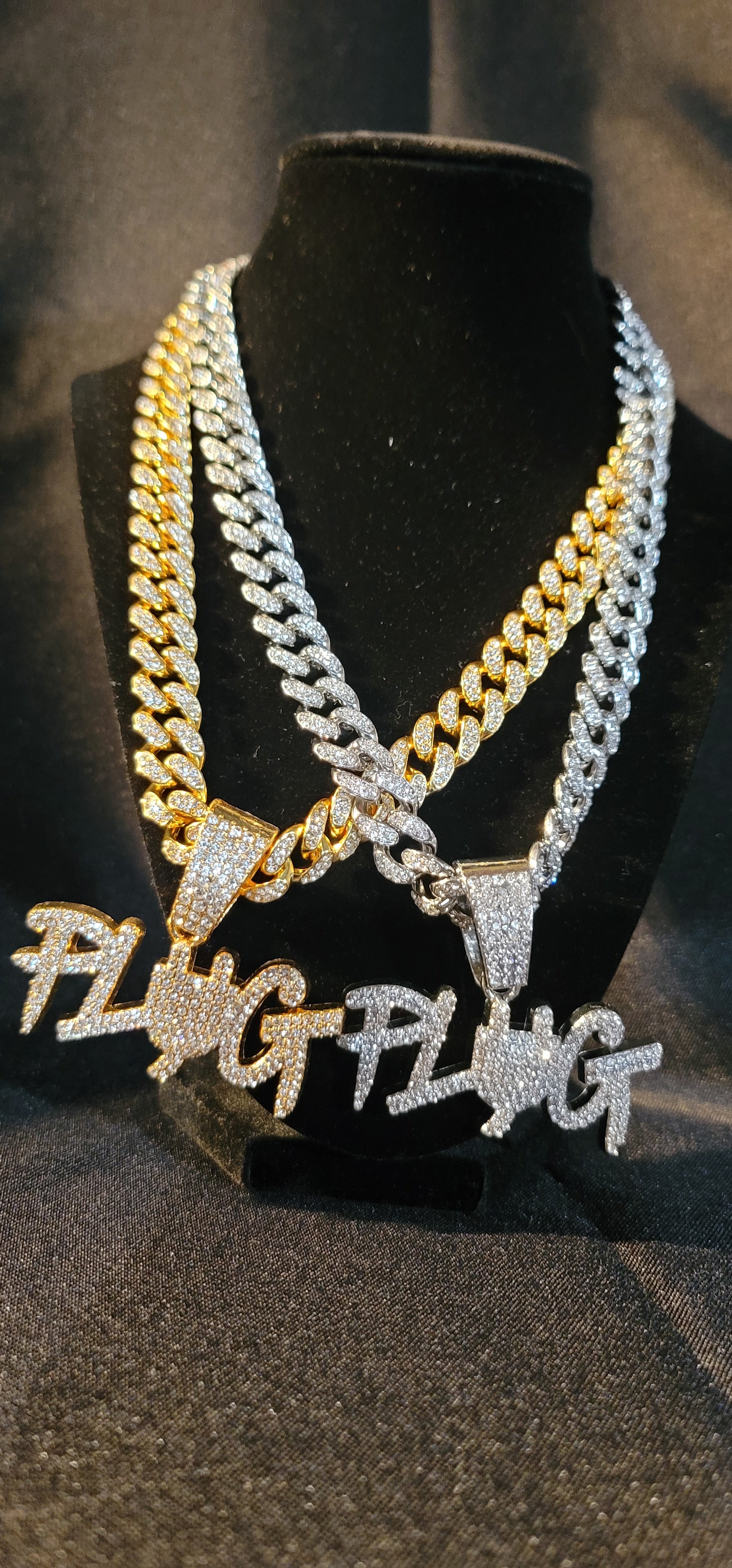 Plug pendant w/ iced out chain - BEUPFORLIFE.com